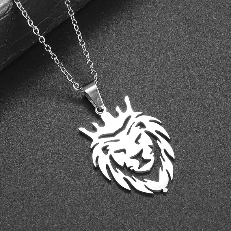 Stainless Steel Hollow Horse Head Animal Pendant Necklace Suitable for Male and Female Couples Hip-Hop Trendy Cool Jewelry