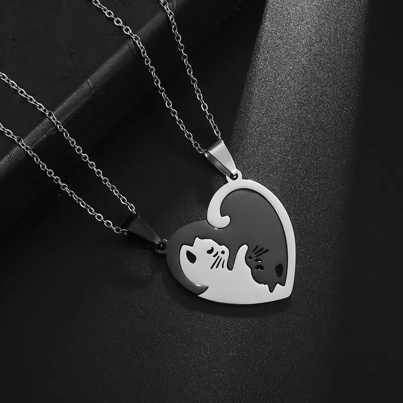 Stainless Steel Hollow Horse Head Animal Pendant Necklace Suitable for Male and Female Couples Hip-Hop Trendy Cool Jewelry