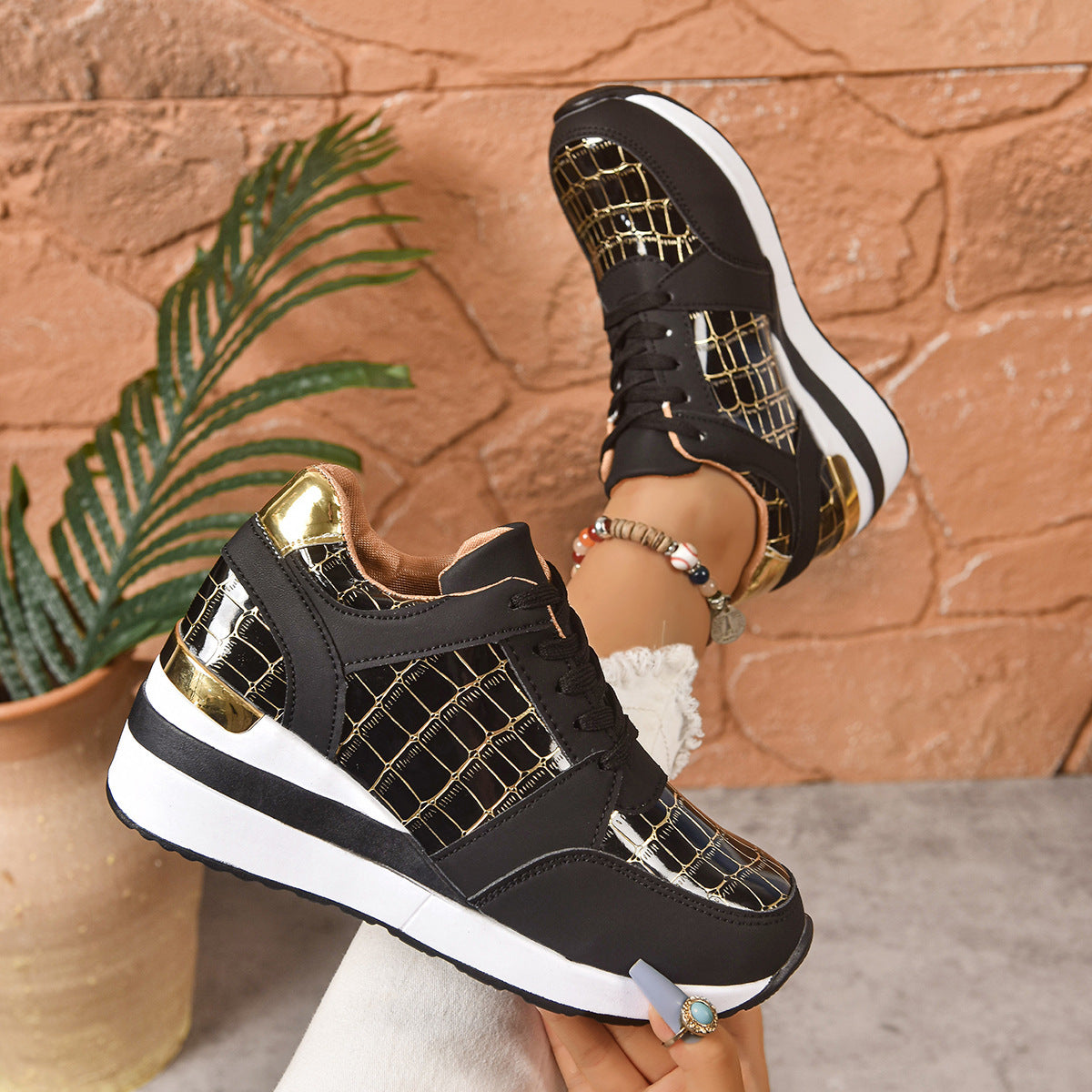 Women's Casual Plus Size Lace Color Block Wedge Sneaker