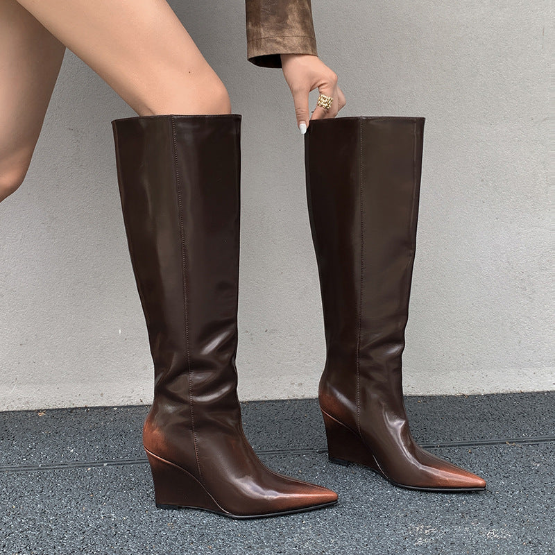 Temperament Pointed Cowhide Wedge Large Boots