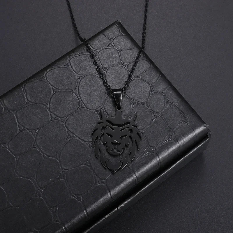 Stainless Steel Hollow Horse Head Animal Pendant Necklace Suitable for Male and Female Couples Hip-Hop Trendy Cool Jewelry